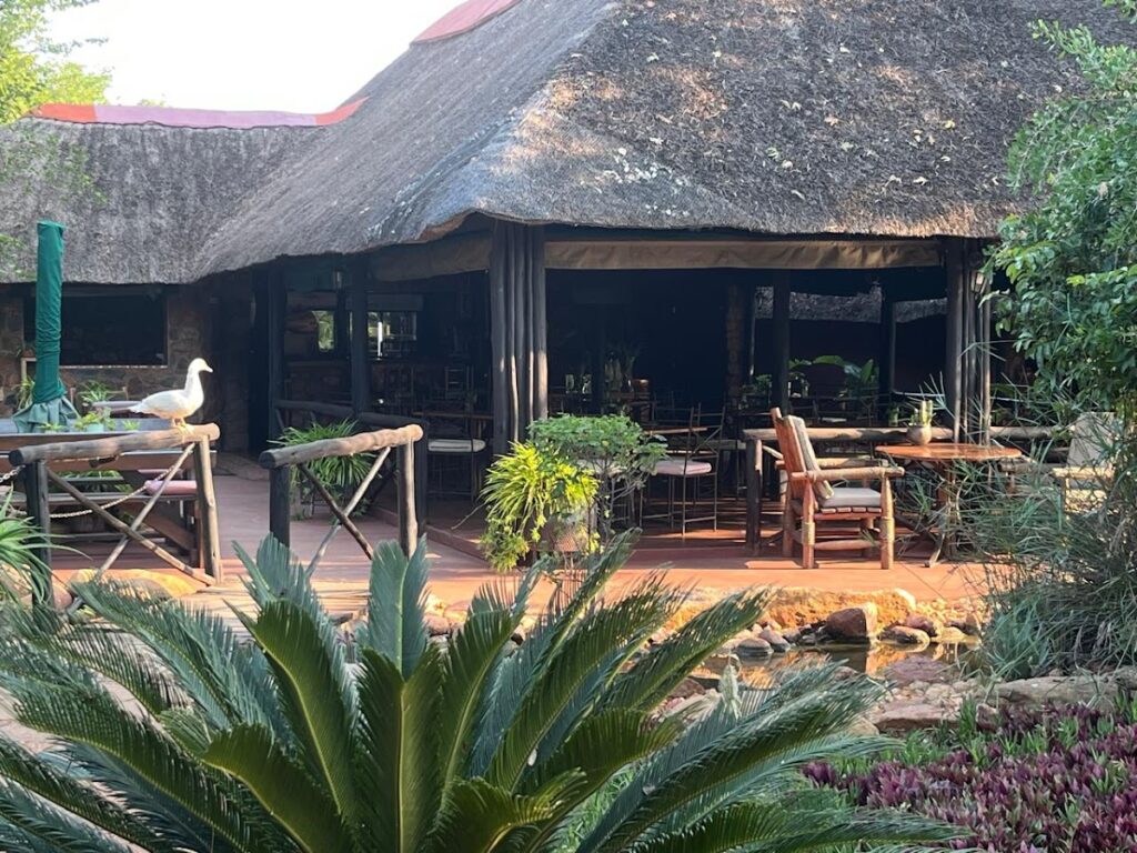 Phokoje Bush Lodge