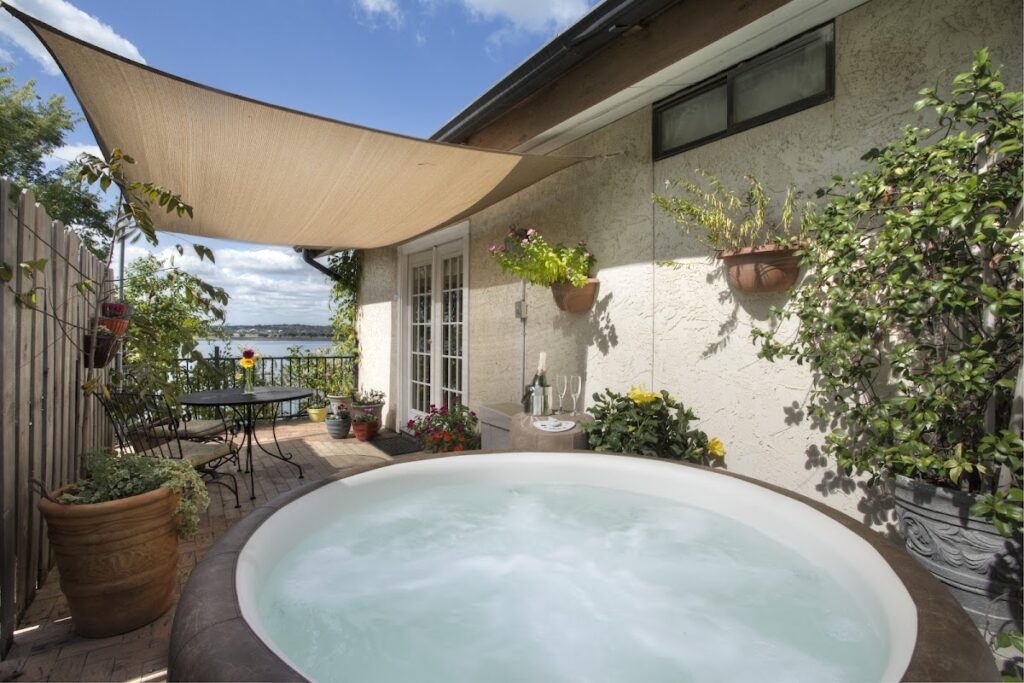 The Lakehouse Bed and Breakfast